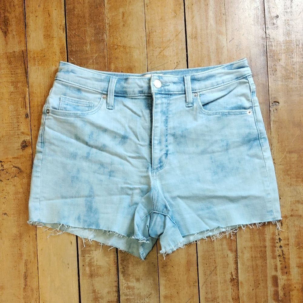 Universal Thread Size 10 High Rise Midi Light Blue Denim Shorts Cotton Tie Dye
